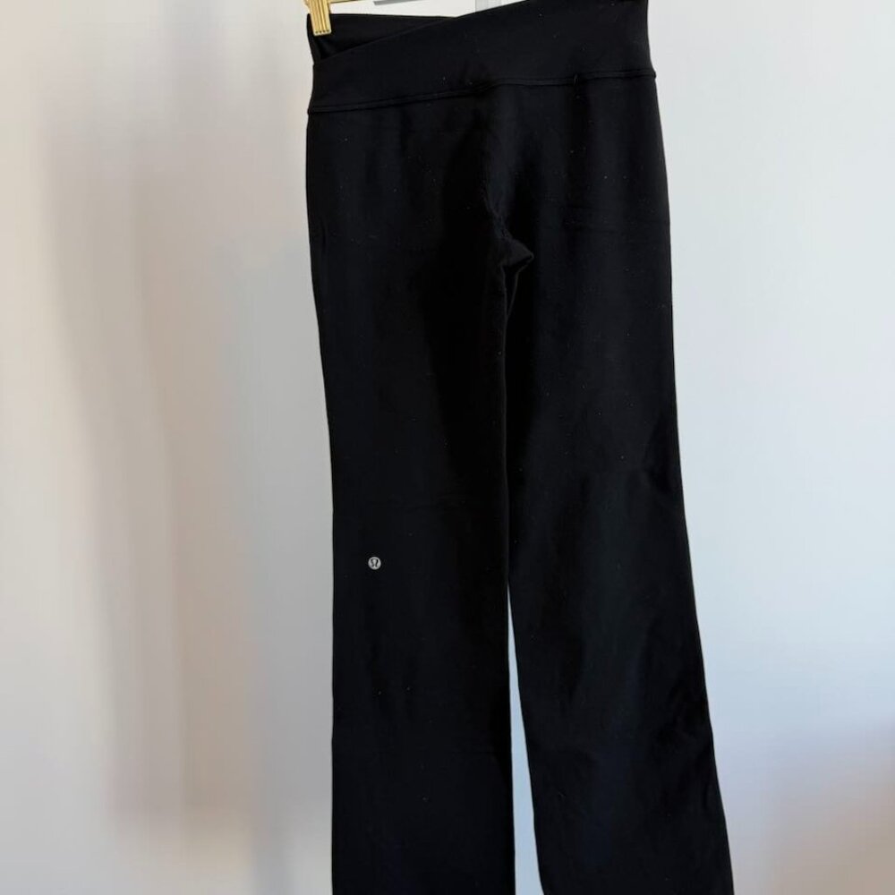 Lululemon Wrap Waist Yoga Pants - Size 6